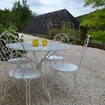 In Mit Gemeinschaftspool By Interhome