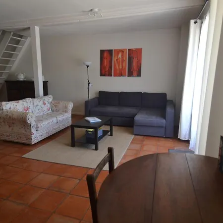 Сasa de vacaciones In Mit Gemeinschaftspool By Interhome Souillac