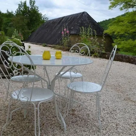 In Mit Gemeinschaftspool By Interhome